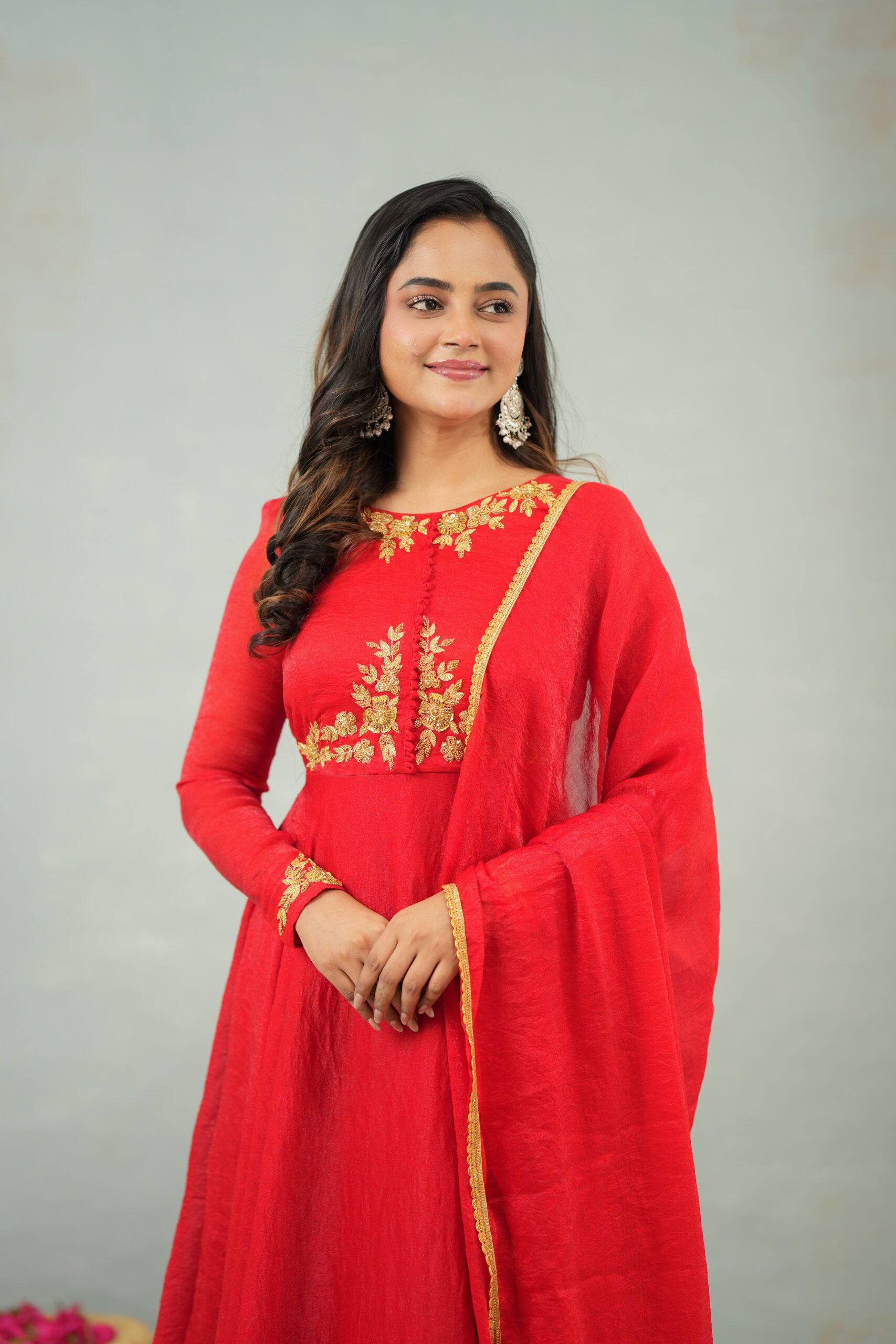 PC034 Red close neck