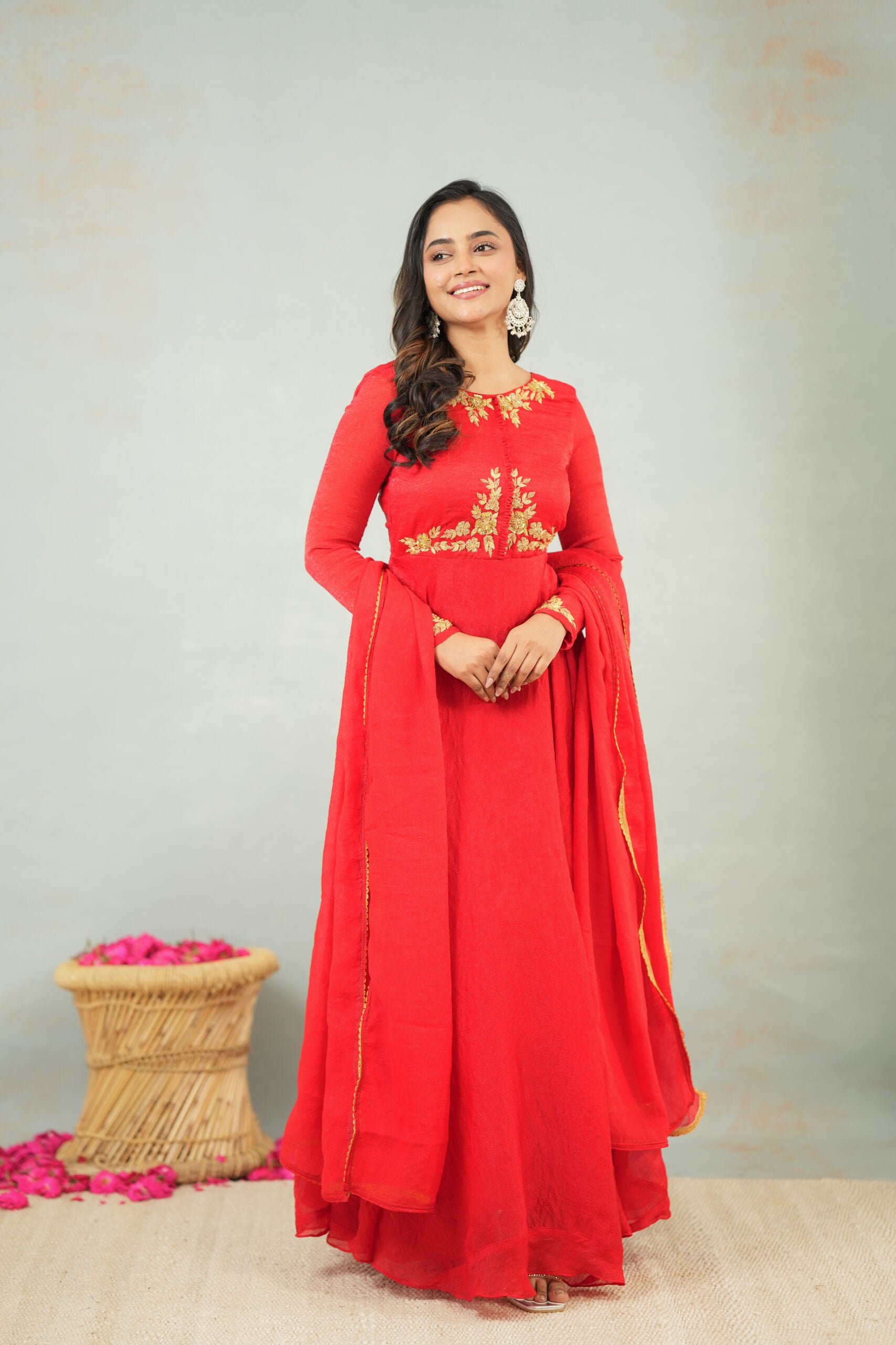 PC034 Red close neck